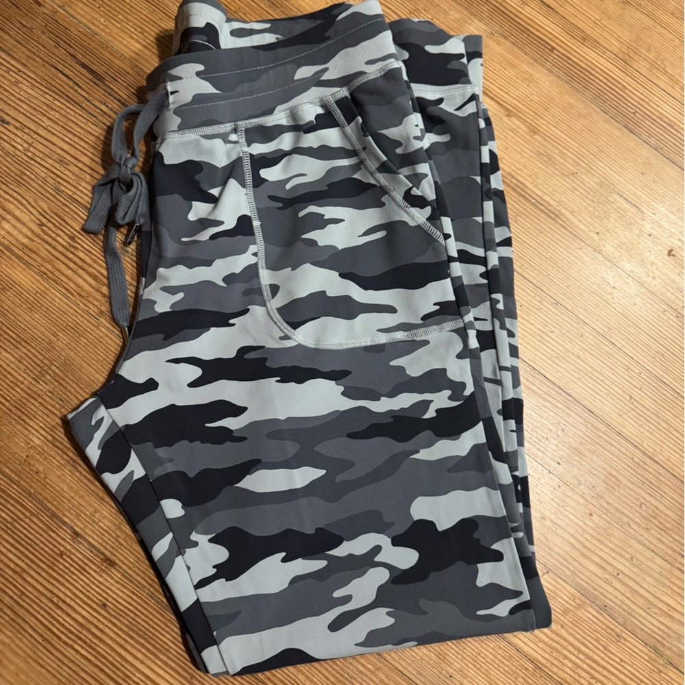 Camouflage ZYIA Jogger Pants